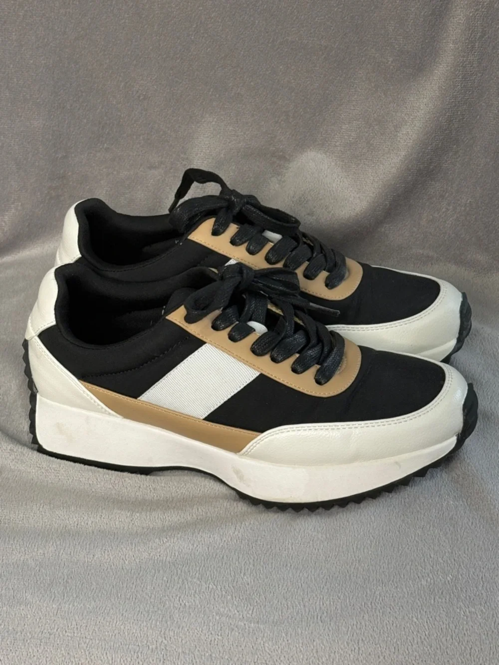 DV by Dolce Vita Black, White & Tan Women's Sneakers - Picture 1 of 5
